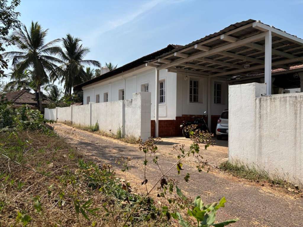 4BHK PORTUGUESE HOUSE FOR SALE IN ALDONA